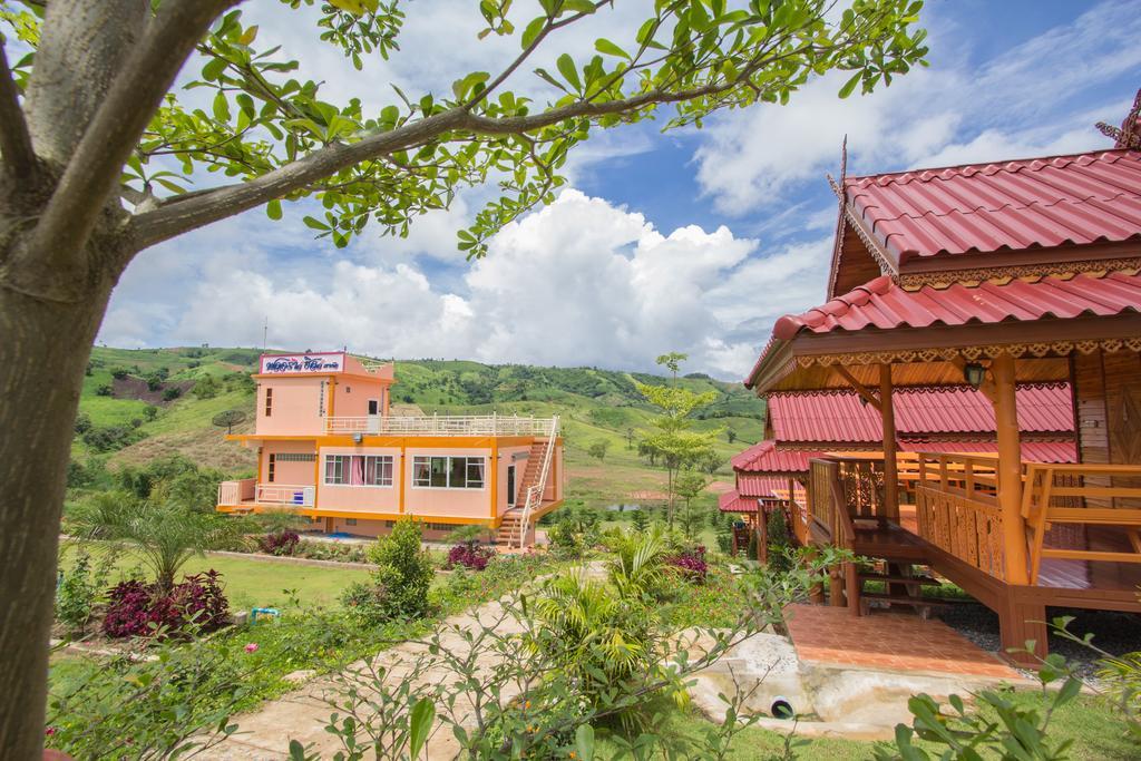 Floral Hill Khaokho Hotel Као Ко Екстериор снимка