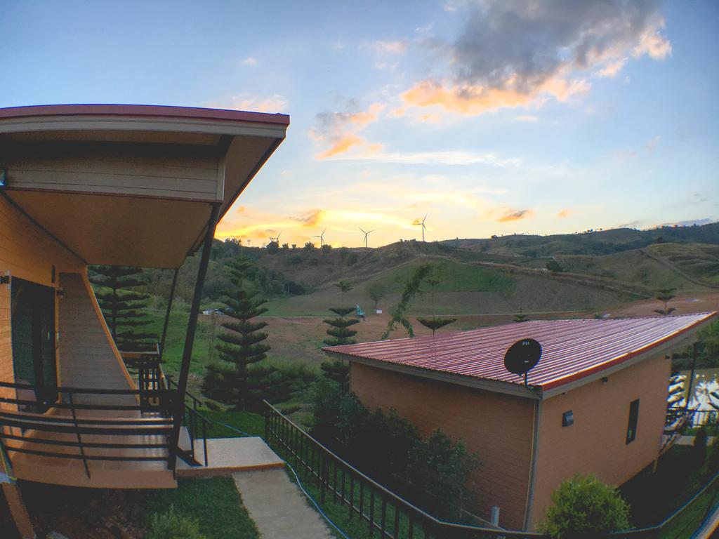 Floral Hill Khaokho Hotel Као Ко Екстериор снимка